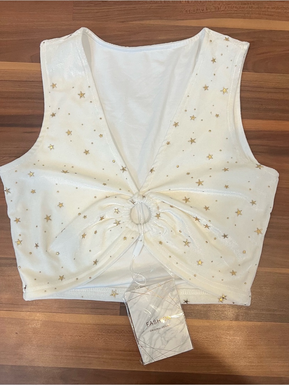 White Star-Embellished Twist Front Crop Top